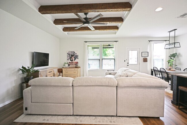 Foto del edificio - 2842 Ridge Berry Rd