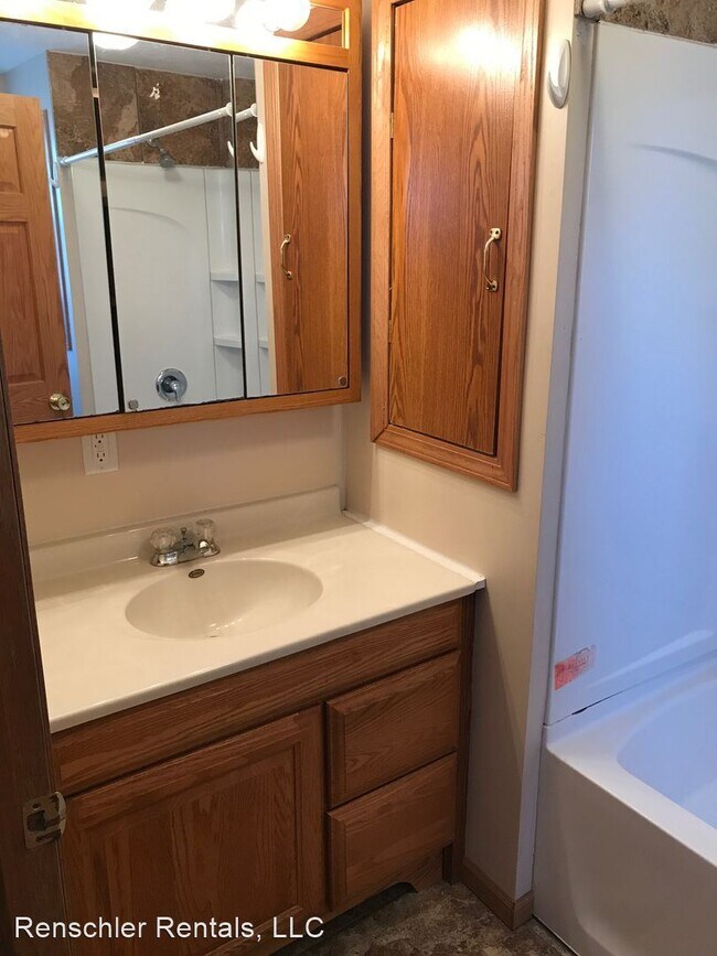 Foto del edificio - 1 br, 1 bath House - 101 East South St.