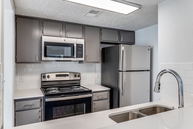 Building Photo - The Laney