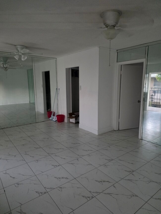 Building Photo - 3870 NE 22nd Way