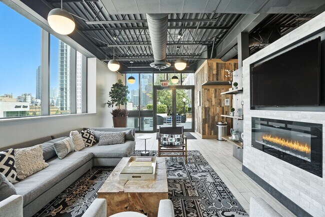 Foto del edificio - 669 W Wayman St