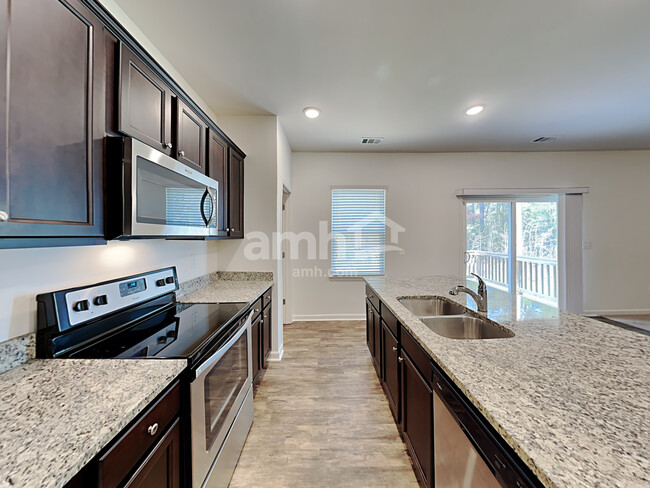 Building Photo - 8615 Blair Court