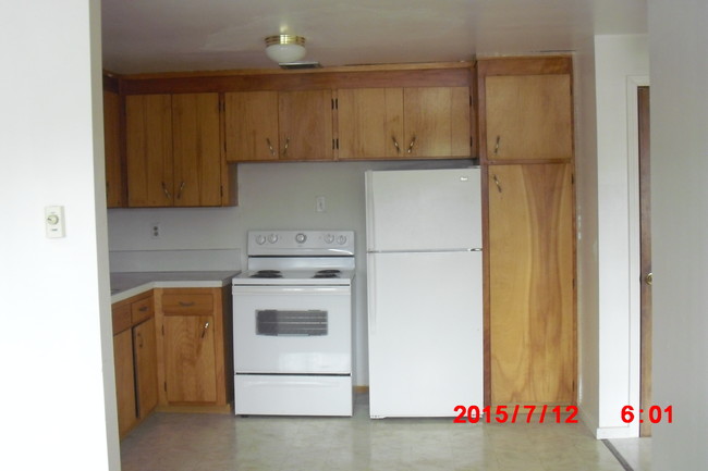 kitchen - 13610 Ambaum Blvd SW