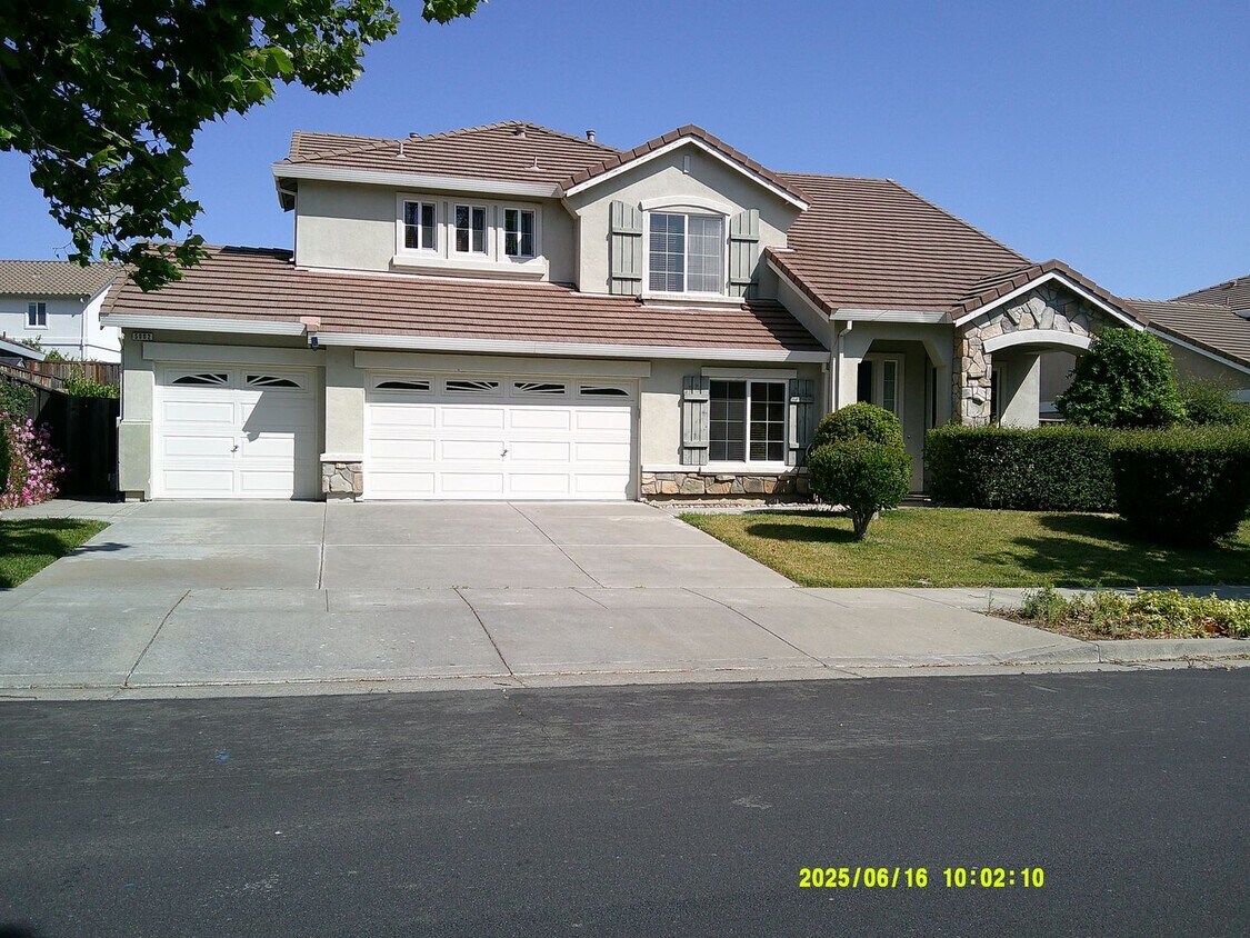 Primary Photo - 5002 S Ridgefield Way