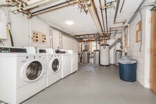 Foto del edificio - 32 Jacqueline Rd