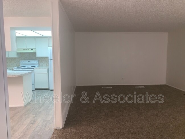 Building Photo - 2664 W 5175 S