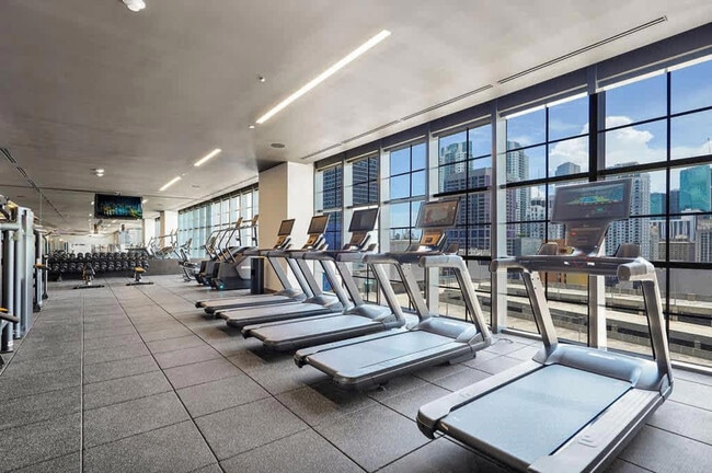 Foto del edificio - 601 NE 1st Ave