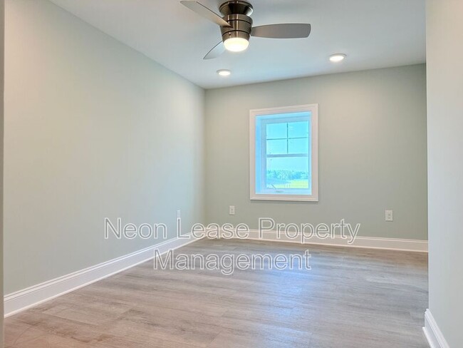 Foto del edificio - 13396 St Johnstown Rd