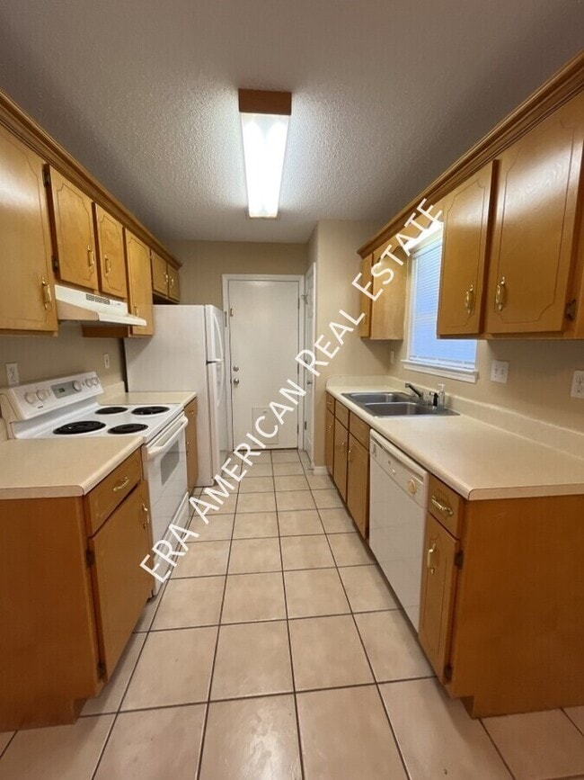 Foto del edificio - 2455 Starmount Dr