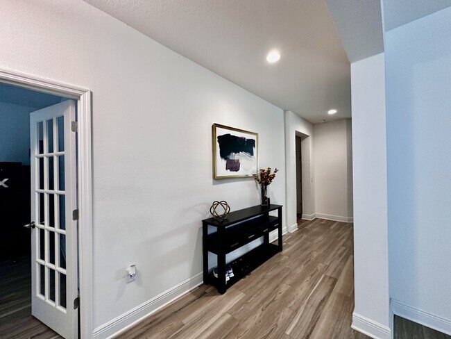 Foto del edificio - 6046 Sierra Crown St