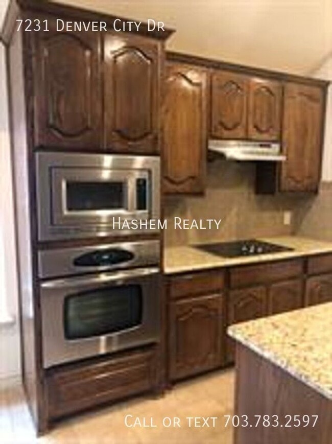 Building Photo - 7231 Denver City Dr