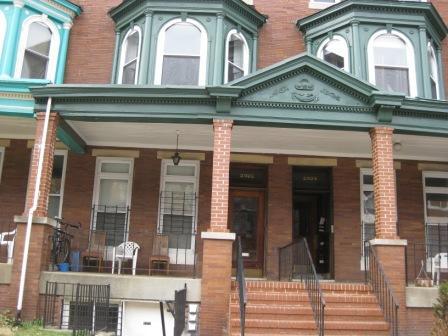 building - 2922 N Calvert St