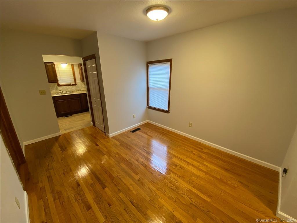 Primary Photo - 112 Quinnipiac Ave