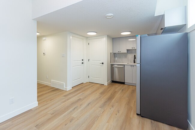 Photo du bâtiment - 14914-14109 109 Ave