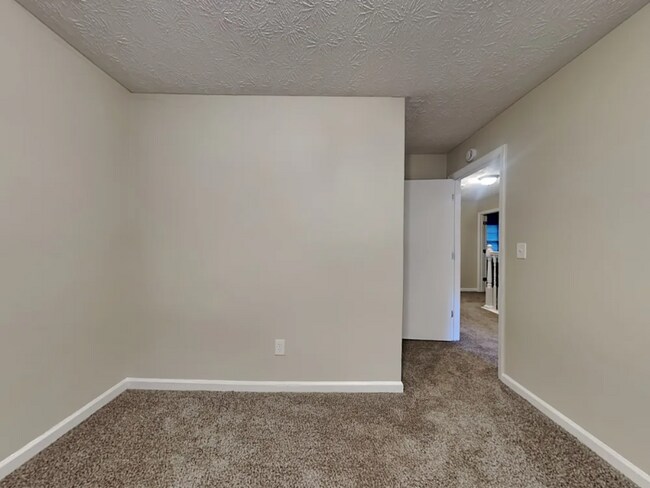 Foto del edificio - 990 Thousand Oaks Dr