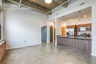 Building Photo - 4800 Brown St