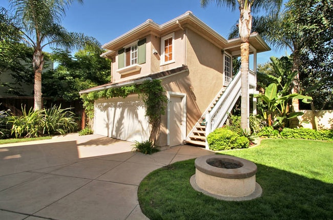 Building Photo - 4557 Vereda Mar De Ponderosa