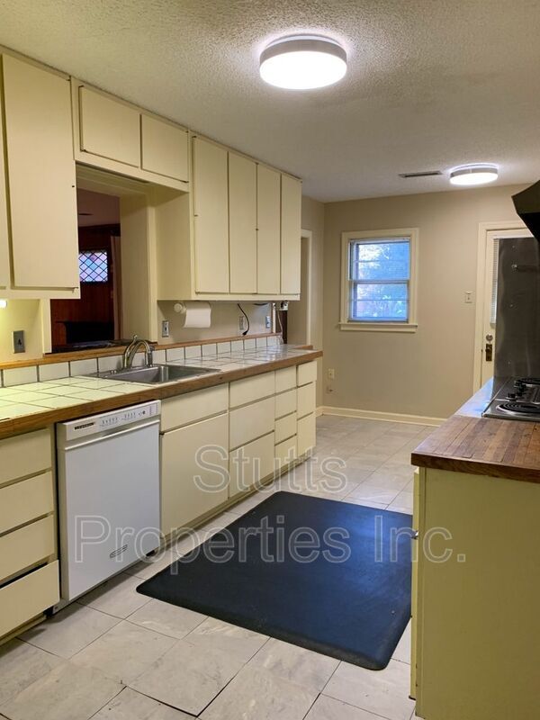 Foto del edificio - 710-710 Prospect St