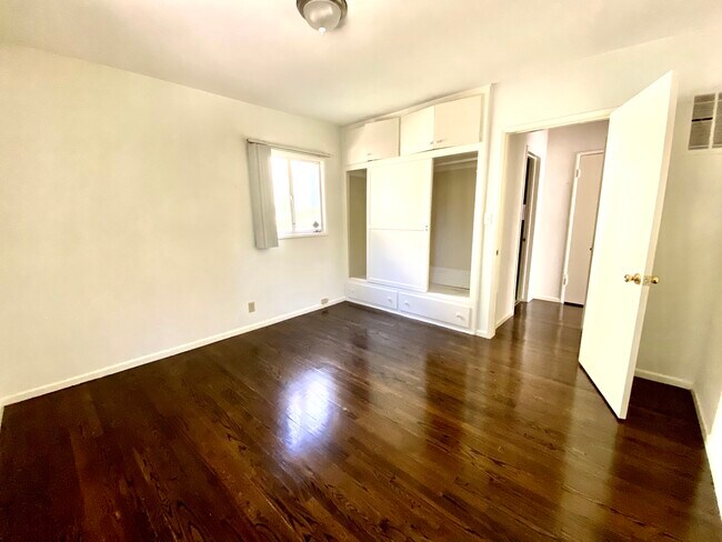 Bedroom - 502 Midvale Ave