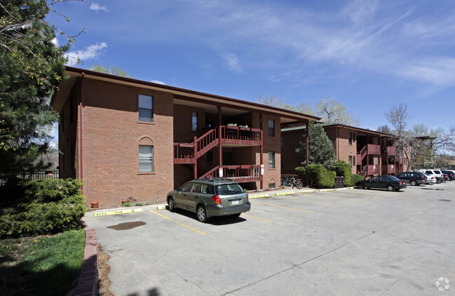 Building Photo - Gregory Creek Townhomes