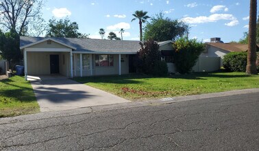 Building Photo - 4128 N 46th Pl
