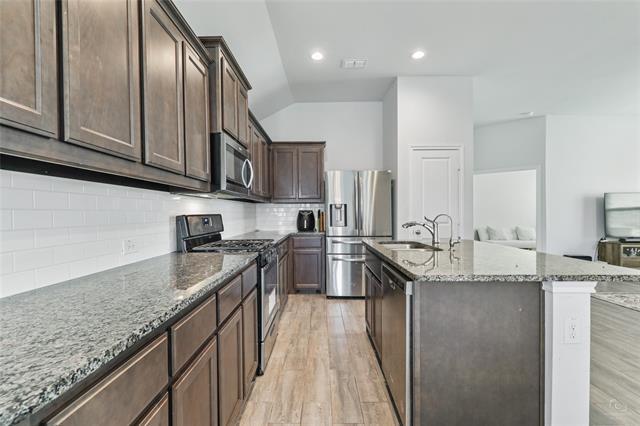 Building Photo - 1704 Emilia Dr