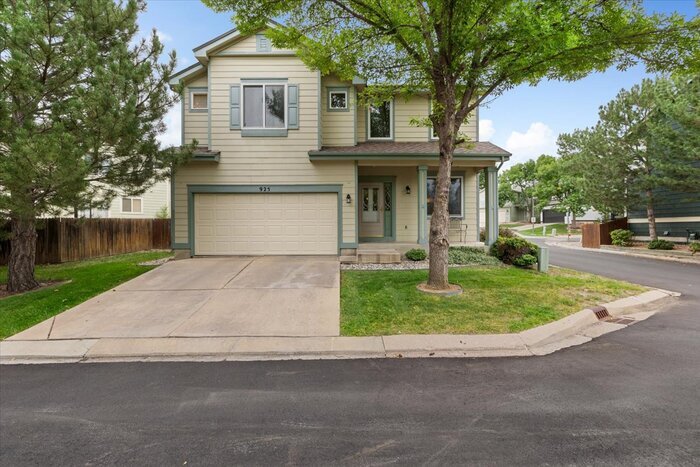 Primary Photo - 925 Evening Star Ct