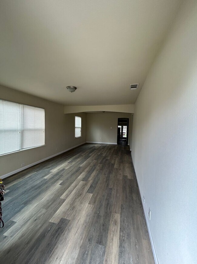 Foto del edificio - New New New 2 bedroom house in Northwest H...
