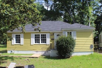 Building Photo - 4215 Forrest Rd