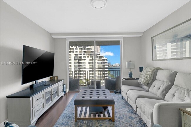 Foto del edificio - 770 Claughton Island Dr