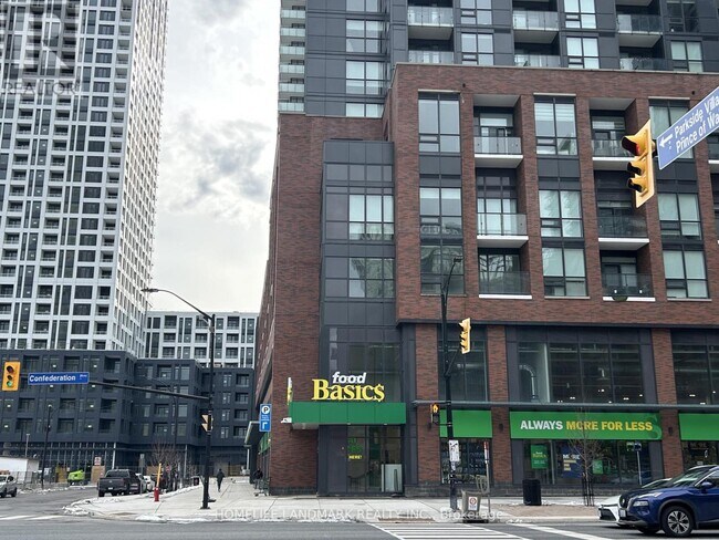 Photo du bâtiment - 4130 Parkside Village Dr