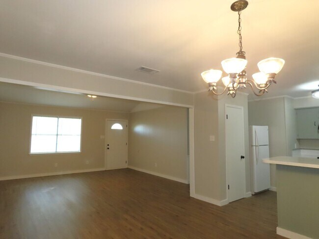 Foto del edificio - 10556 Twin Oaks Dr