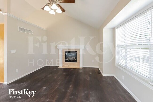 Foto del edificio - 10809 N Potter Ct