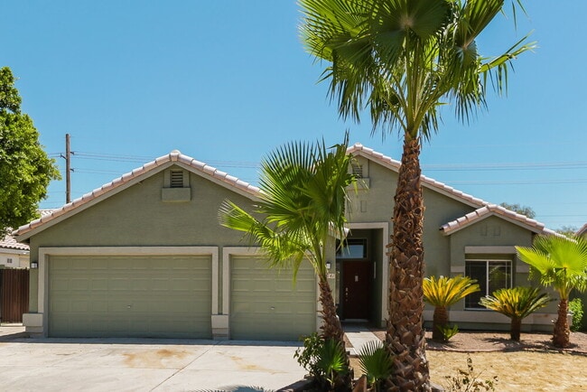 Building Photo - 7741 E Caballero Cir