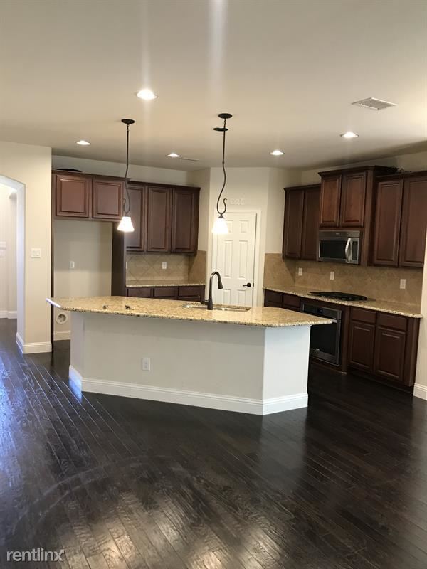 Foto del edificio - 4 br, 3.5 bath House - 6828 Swallow Ln UNIT