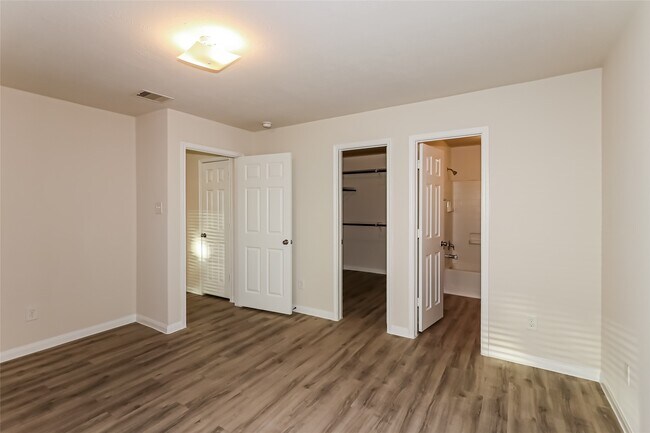 Building Photo - 19434 Dry Canyon Ct