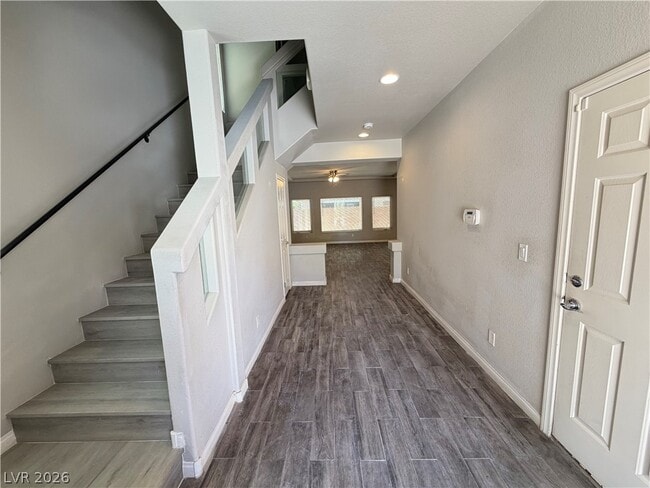 Building Photo - 6055 Montana Peak Ave