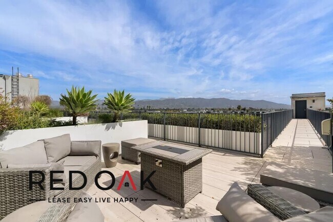Foto del edificio - Incredible Two Bedroom Featuring Spacious ...