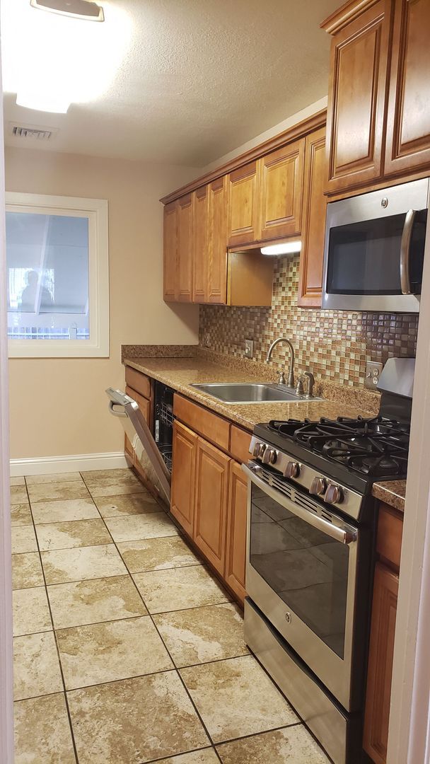 Foto del edificio - 3110 Oak St