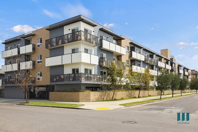 Building Photo - Gramercy Park by Wiseman