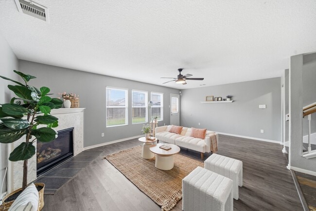 Building Photo - 14422 Leafy Tree Dr