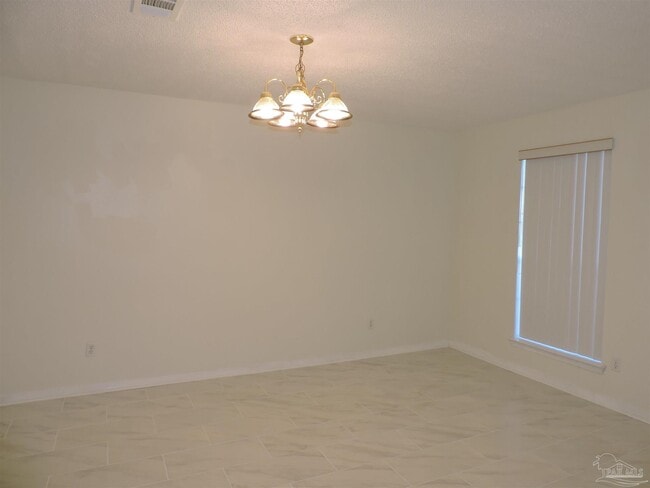 Foto del edificio - 1913 Gulf Bay Ln