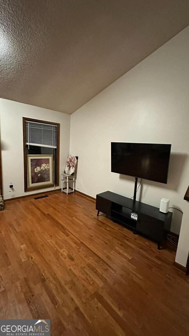 Foto del edificio - 3966 N Indian Cir NW