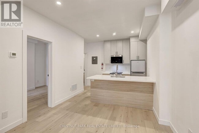 Photo du bâtiment - 326 St George St