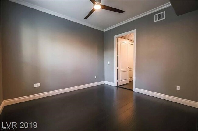 Building Photo - 44 E Serene Ave