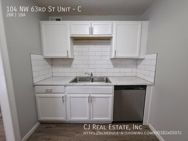Foto del edificio - 104 NW 63rd St