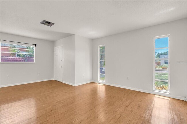 Foto del edificio - 1720 53rd St S
