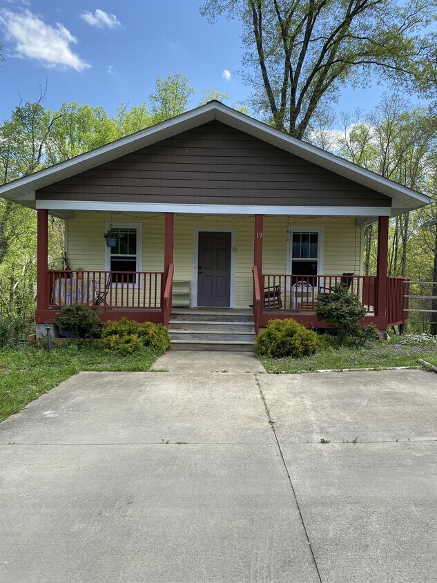 19 Trellis Court, Asheville, NC 28806 House Rental in Asheville, NC