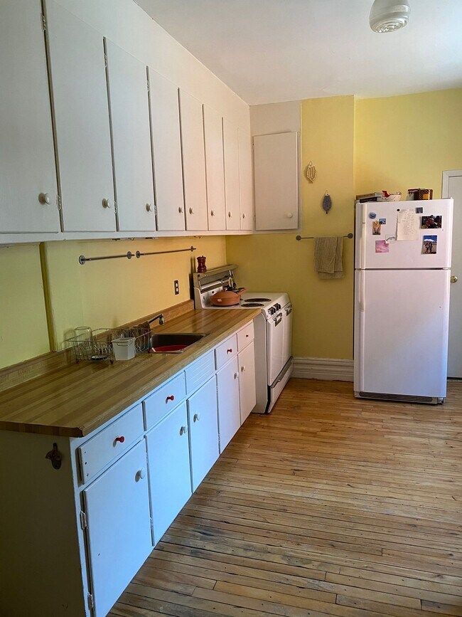 Photo du bâtiment - 134 Spruce St