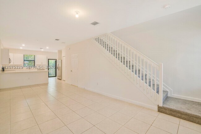 Foto del edificio - 1636 SW 29th St